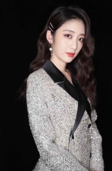 安徽的明星有哪些,璀璨星河中的安徽之光