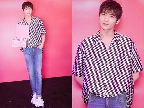 sakun明星上身,时尚穿搭解析与灵感来源